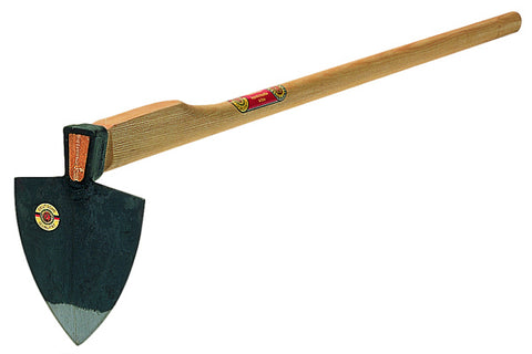 Munich Pointed Hoe 28oz - 8"x 6" with 53" Ash Handle